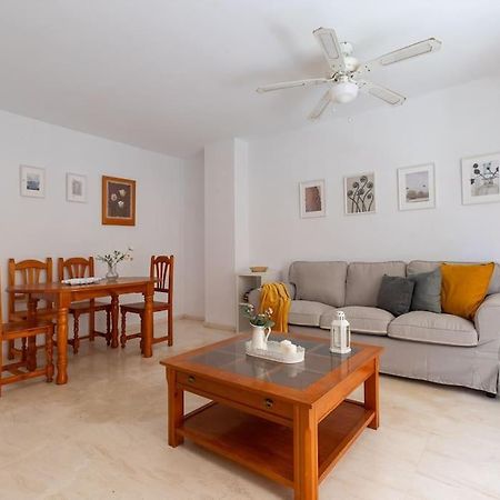 Apartamento Fuengirola Beach Apartment Екстериор снимка