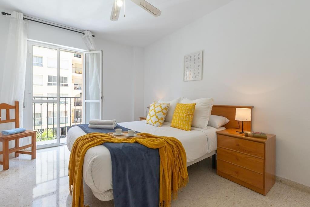 Apartamento Fuengirola Beach Apartment Екстериор снимка