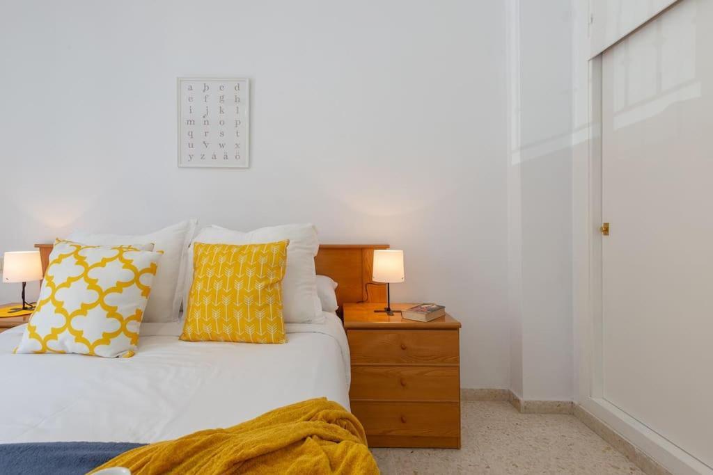 Apartamento Fuengirola Beach Apartment Екстериор снимка